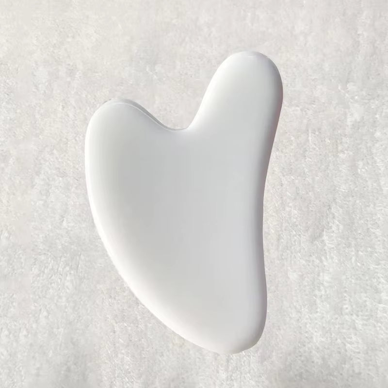 Gua Sha Facial Tools Quartz Massage Tool for Scraping and SPA Acupuncture Therapy Heart Shape Guasha Stone for Women